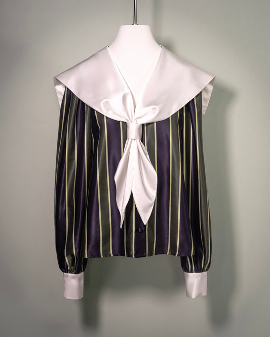 Front view of the Sailor shirt reimagined by Botteghe Oscure, oversized fit, cotton and silk blend, crafted in Italy.